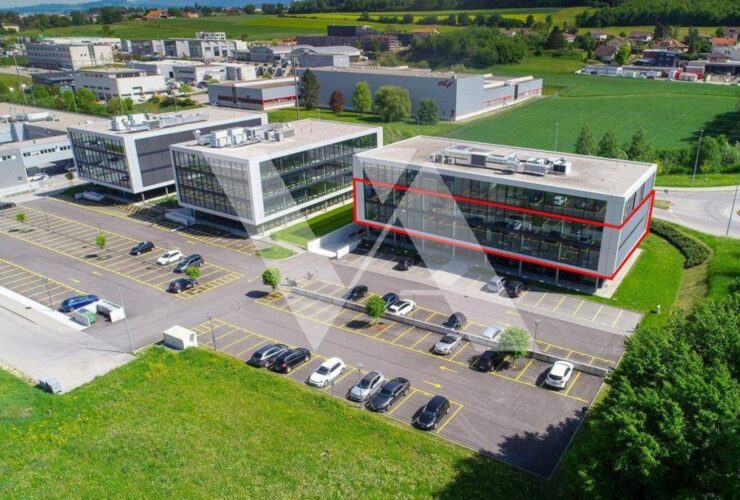 A vendre - Immeuble commercial 100% loué