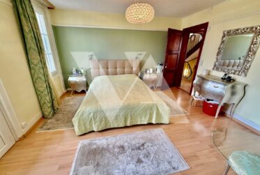A vendre - Maison de maître à deux pas du centre-ville