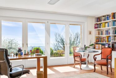 A vendre - Propriété d'Exception avec Vue Imprenable sur le Lac & les Alpes