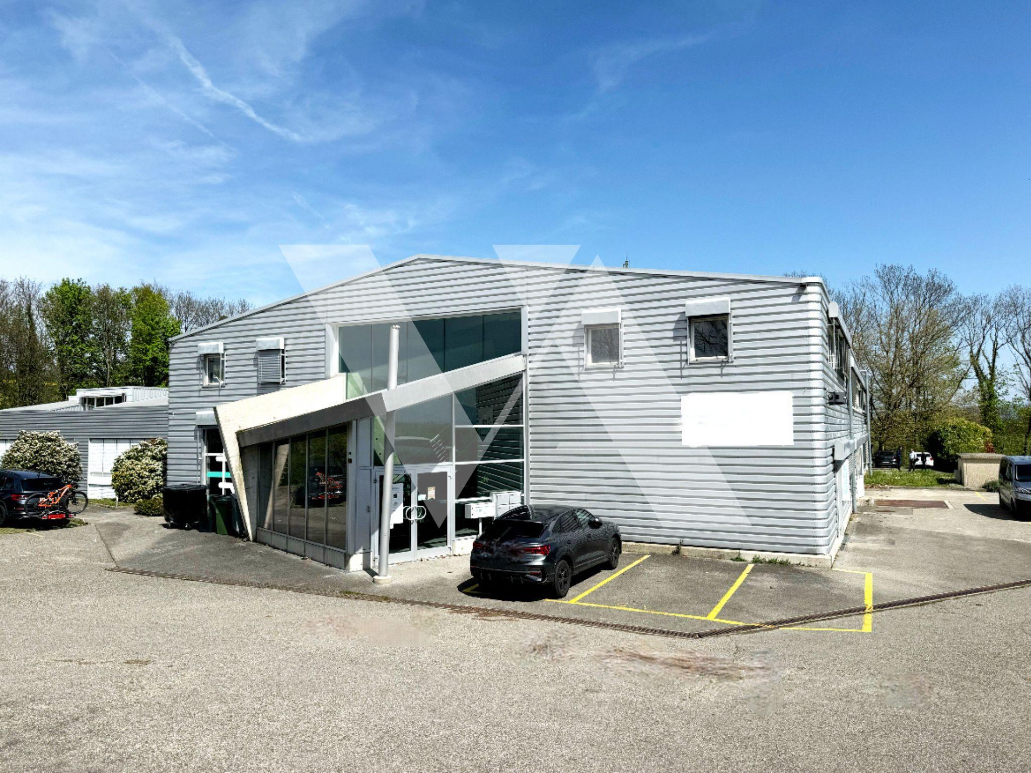For Sale – Commercial building