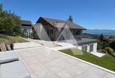 A vendre - Villa contemporaine avec vue panoramique sur le lac et les Alpes