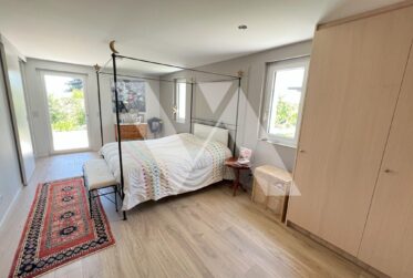 A vendre - Villa contemporaine avec vue panoramique sur le lac et les Alpes