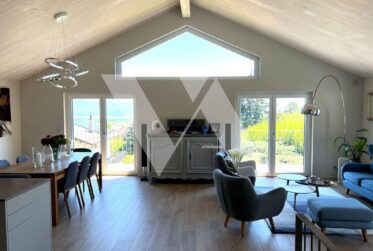 A vendre - Villa contemporaine avec vue panoramique sur le lac et les Alpes