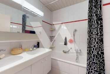 A louer - Spacieux appartement de 4.5 pièces avec balcon, grenier et cave