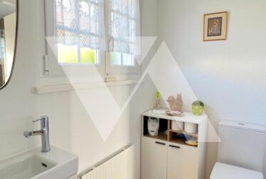 For Sale – Beautiful Detached Villa with Swimming Pool in the Heart of the Village