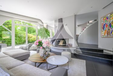 A vendre - Superbe villa d’architecte avec piscine