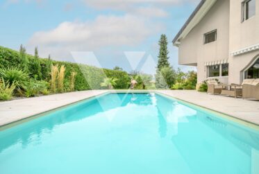 A vendre - Superbe villa d’architecte avec piscine