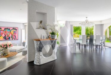 A vendre - Superbe villa d’architecte avec piscine