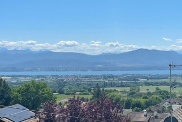 A vendre - Villa individuelle de 12 pièces avec vue sur le lac