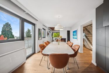 A vendre - Villa individuelle de 12 pièces avec vue sur le lac