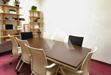 For rent – Office space close to the city center and highway