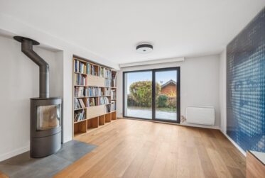 A vendre - Villa individuelle de 12 pièces avec vue sur le lac