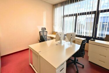 For rent – Office space close to the city center and highway