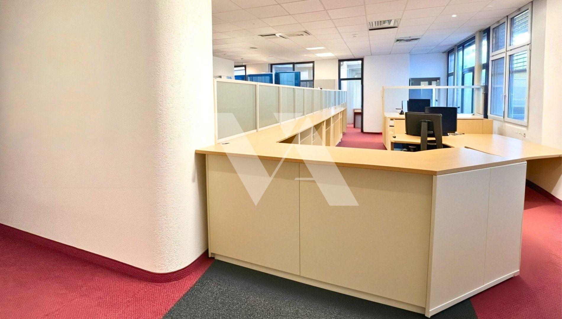 For rent – Office space close to the city center and highway