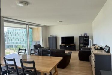A louer - Appartement de 4.5 pièces avec loggia et jardin d'hiver à Nyon