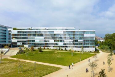 A louer - Appartement de 4.5 pièces avec loggia et jardin d'hiver à Nyon