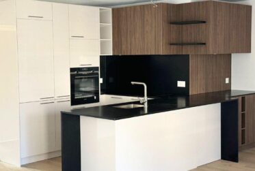 For rent - Fully renovated 3.5-room apartment in the City Center