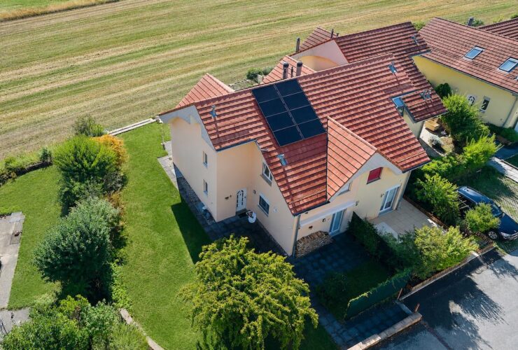 For Sale - Beautiful renovated villa with garden and panoramic views of the Alps
