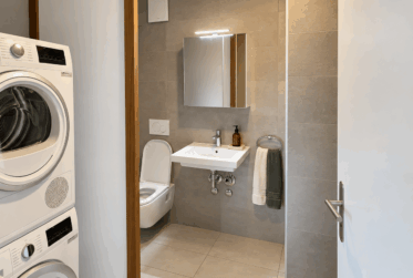 For Rent - Elegant 2.5-room apartment with loggia in the center of Nyon