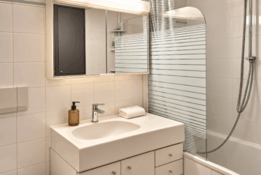 For rent in Nyon - 3-room duplex apartment just steps from the lake